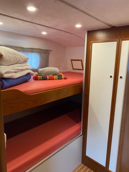 Tarpon 37 - Boatscribe.com