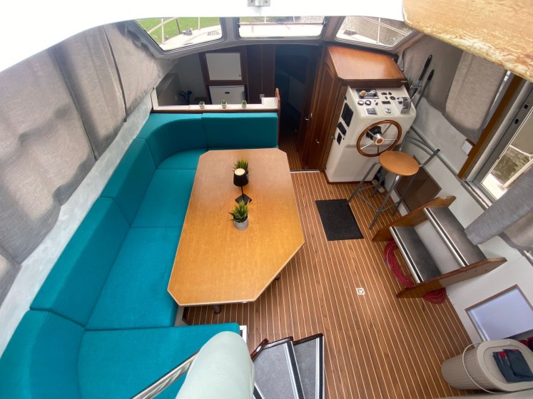 Tarpon 37 - Boatscribe.com