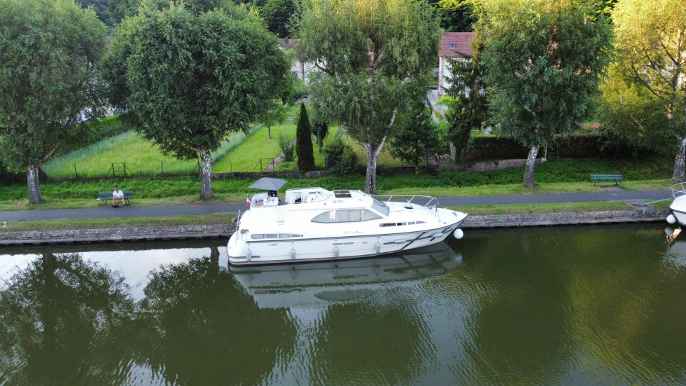 Haines 38 - Boatscribe.com