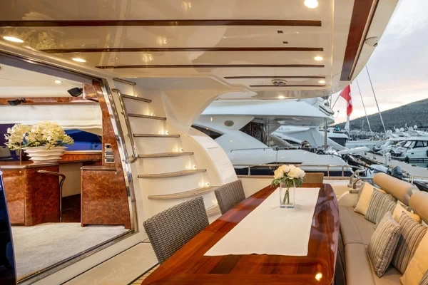 Amer 86 - Boatscribe.com