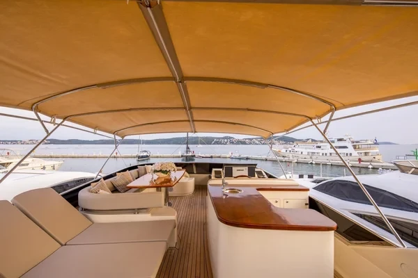Amer 86 - Boatscribe.com