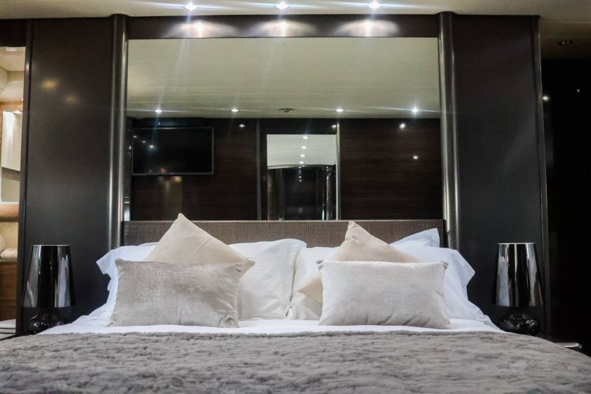 Arno Leopard 27 - Boatscribe.com