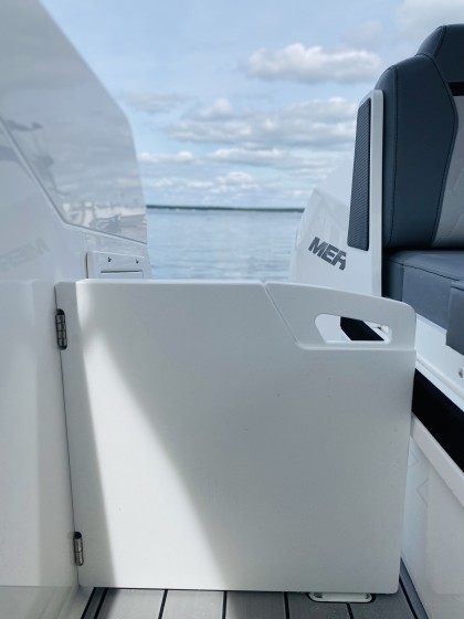 Karnic 800 - Boatscribe.com