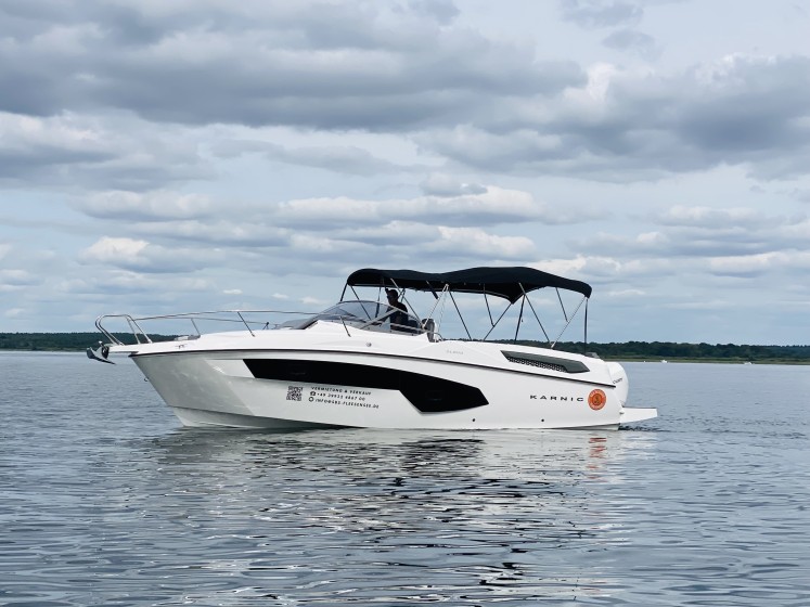 Karnic 800 - Boatscribe.com