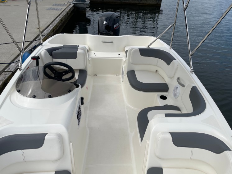Bayliner E16 - Boatscribe.com