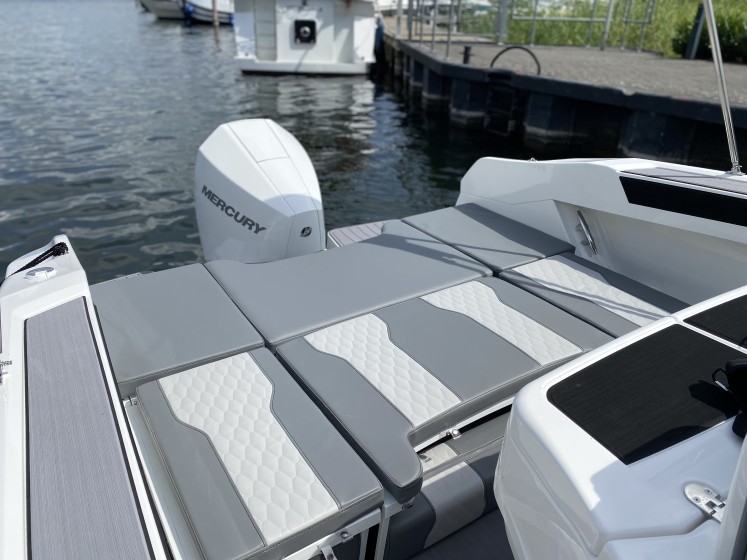 Karnic 702 - Boatscribe.com