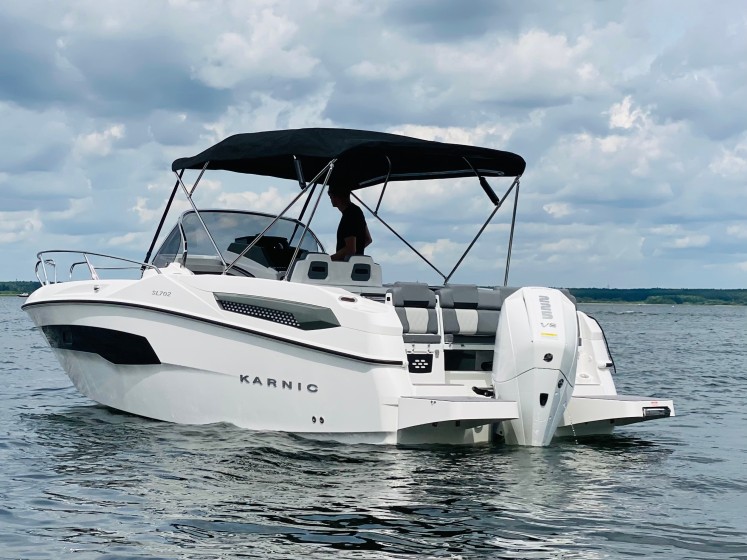 Karnic 702 - Boatscribe.com