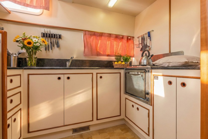 Europa 400 - Boatscribe.com