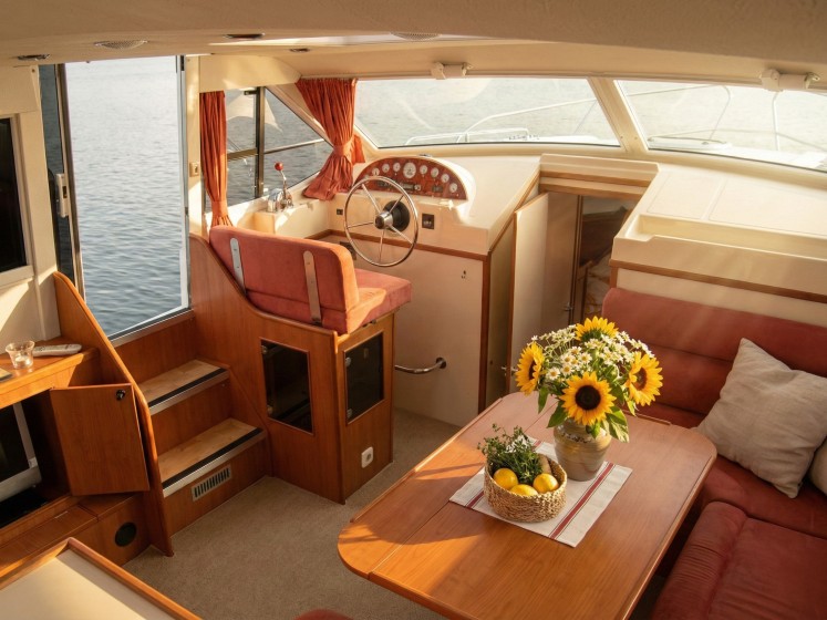 Europa 400 - Boatscribe.com