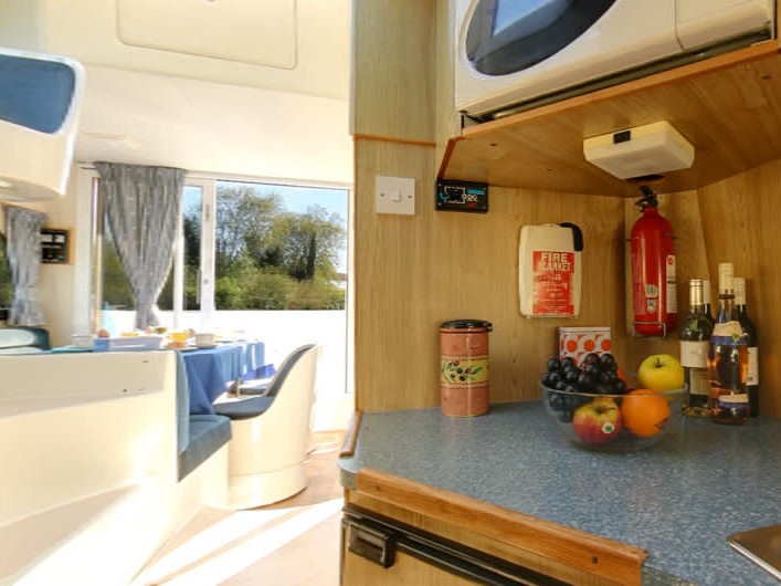 Le Boat Caprice - Boatscribe.com