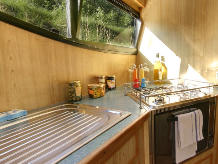 Le Boat Caprice - Boatscribe.com