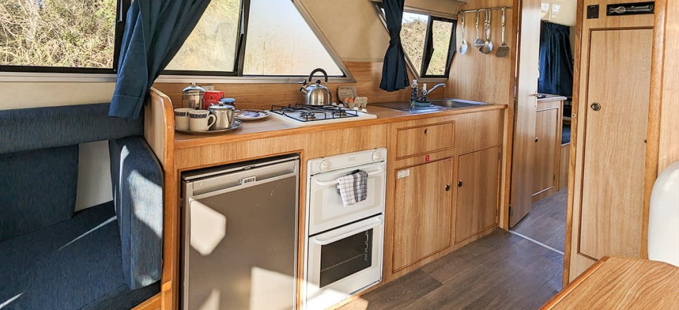 Le Boat Cirrus B - Boatscribe.com