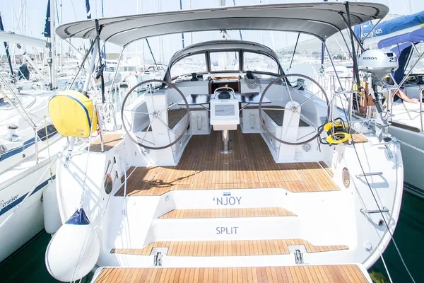 Bavaria 46 Cruiser - Boatscribe.com