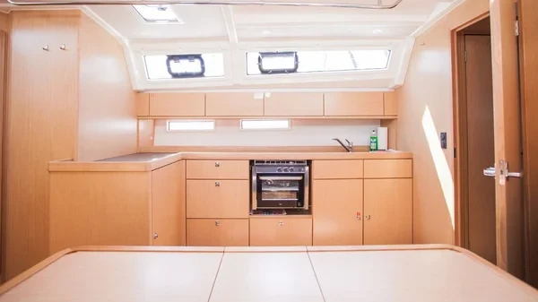 Bavaria 46 Cruiser - Boatscribe.com