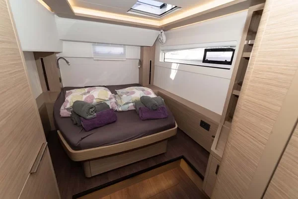 Lagoon 46 - Boatscribe.com