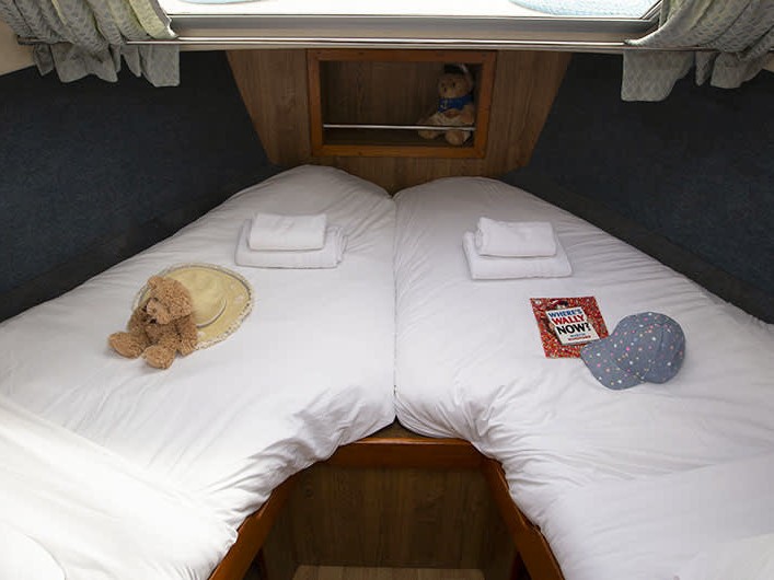 Le Boat Crusader - Boatscribe.com