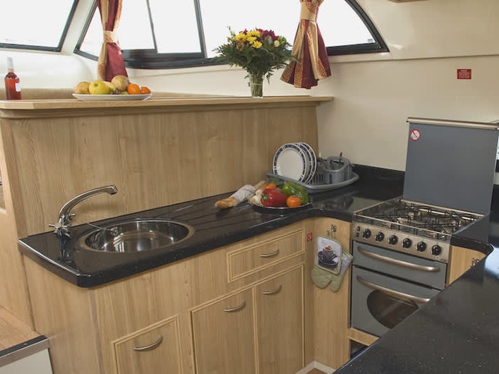 Le Boat Mystique - Boatscribe.com