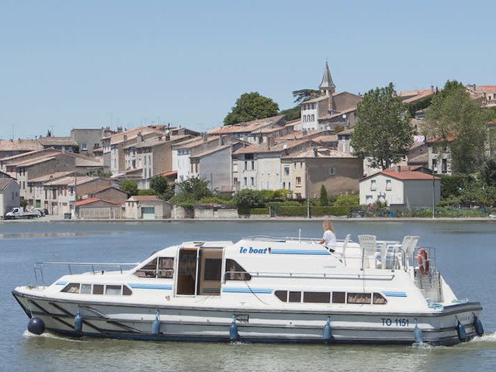 Le Boat Royal Classique - Boatscribe.com