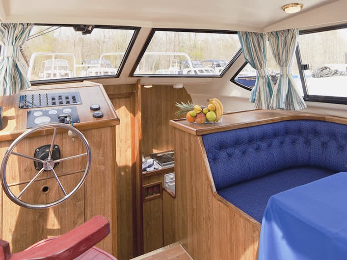 Le Boat Royal Classique - Boatscribe.com