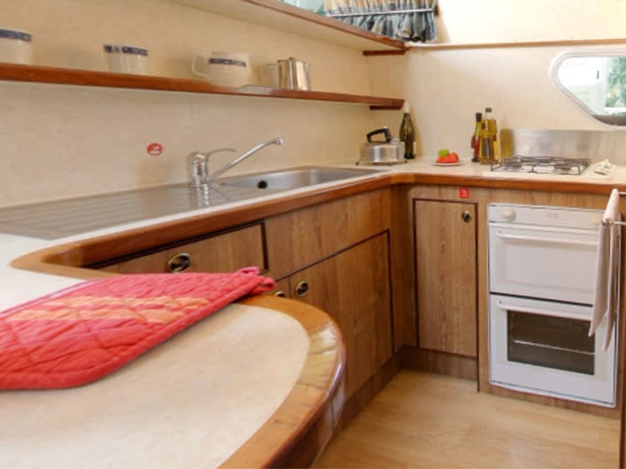 Le Boat Royal Classique - Boatscribe.com