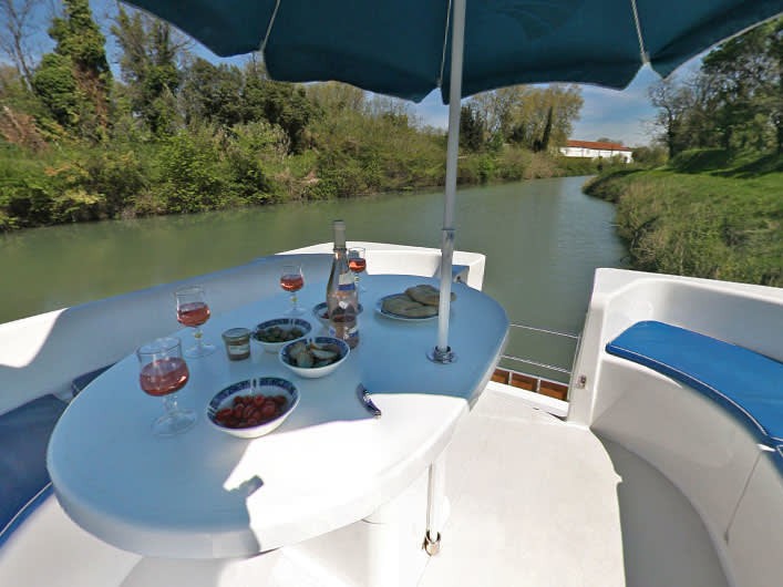 Le Boat Royal Mystique A - Boatscribe.com