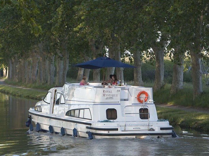 Le Boat Royal Mystique A - Boatscribe.com
