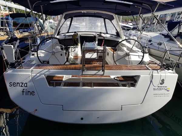 Oceanis 48 - Boatscribe.com