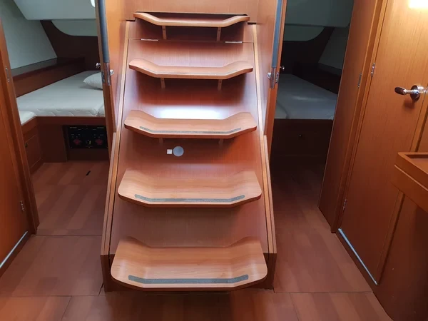 Oceanis 48 - Boatscribe.com