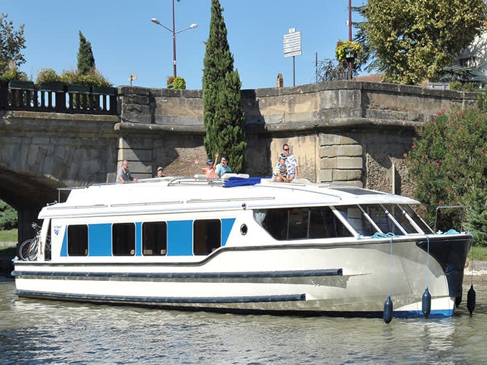 Le Boat Vision 4 - Boatscribe.com