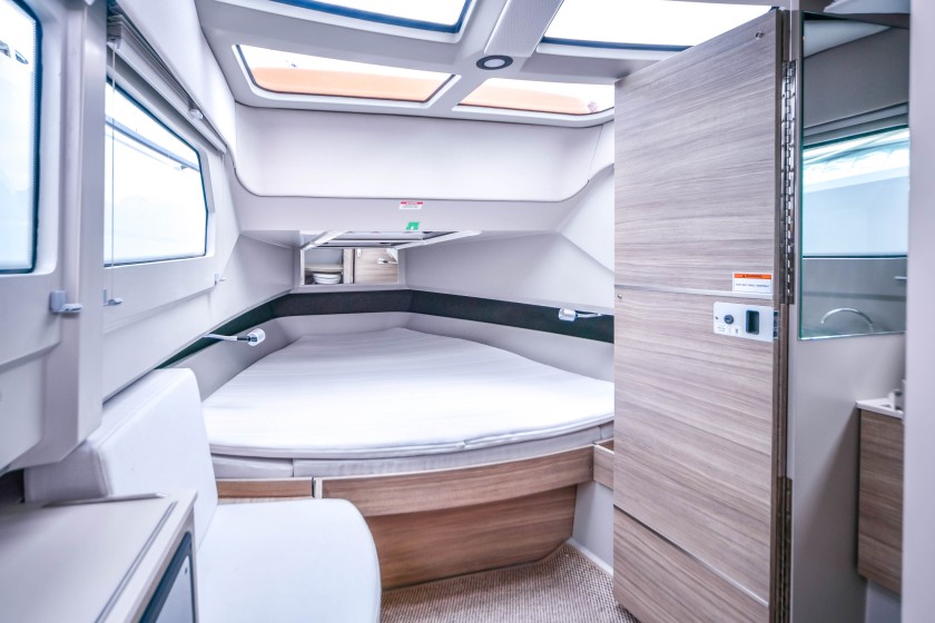 Saxdor 320 GTO - Boatscribe.com