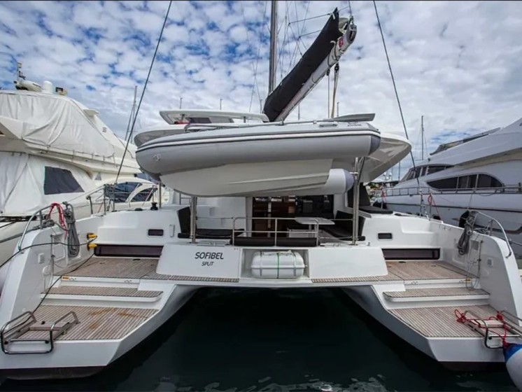 Lagoon 42 - Boatscribe.com