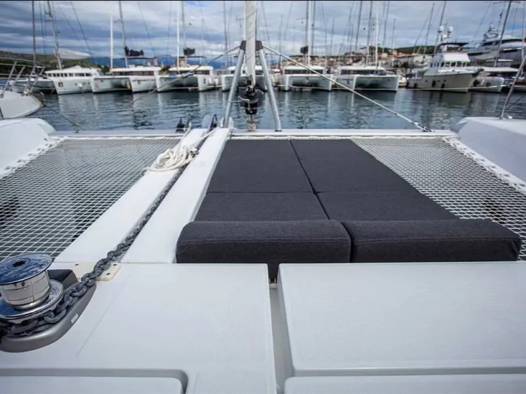 Lagoon 42 - Boatscribe.com