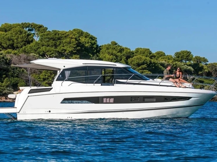 Jeanneau NC 37 - Boatscribe.com