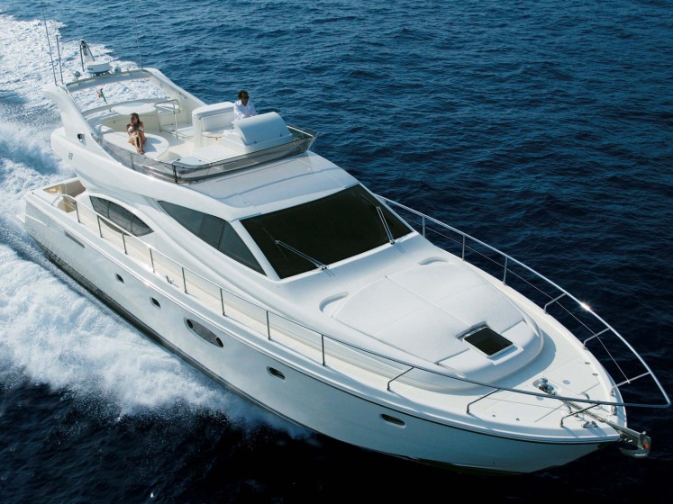 Ferretti 550 - Boatscribe.com