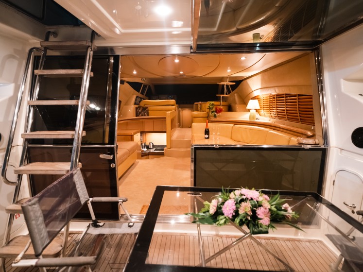Ferretti 550 - Boatscribe.com