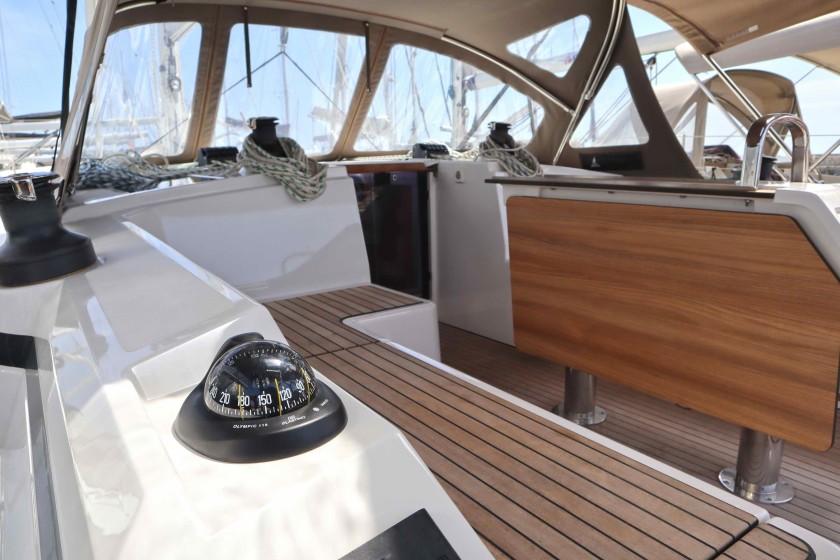 Bavaria C42 - Boatscribe.com