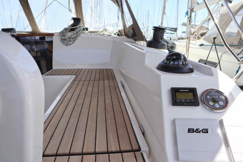 Bavaria C42 - Boatscribe.com
