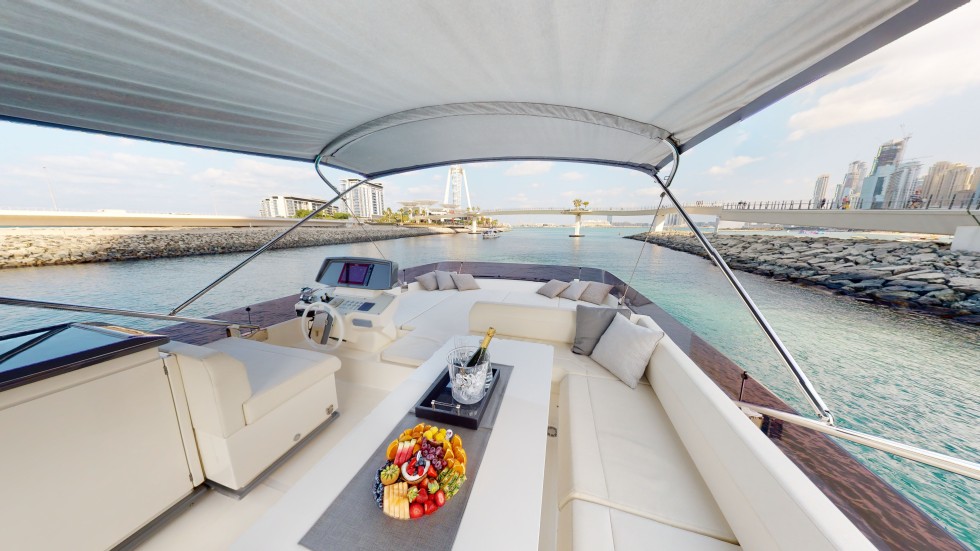 Ferretti 670 - Boatscribe.com