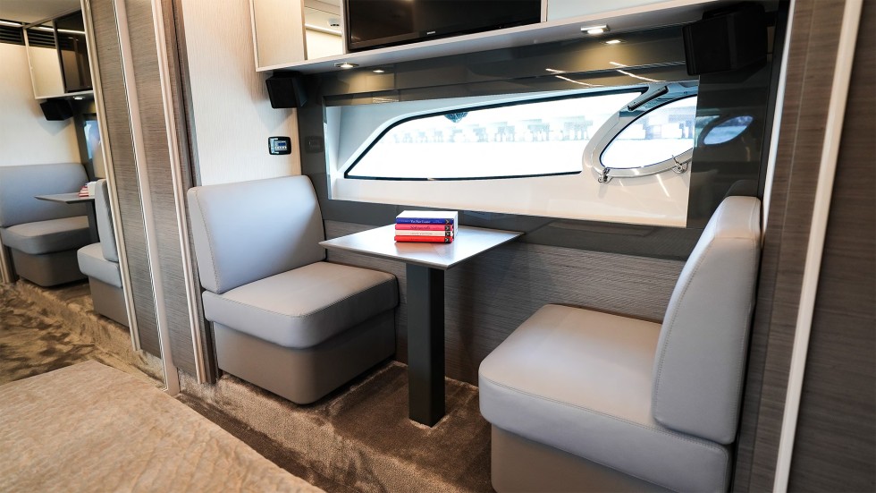 Pershing 5X - Boatscribe.com