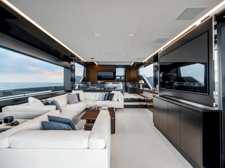 Riva 82 Diva - Boatscribe.com