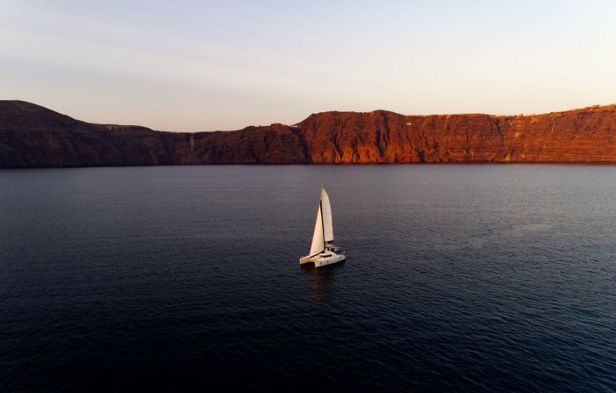 Lagoon 42 - Boatscribe.com