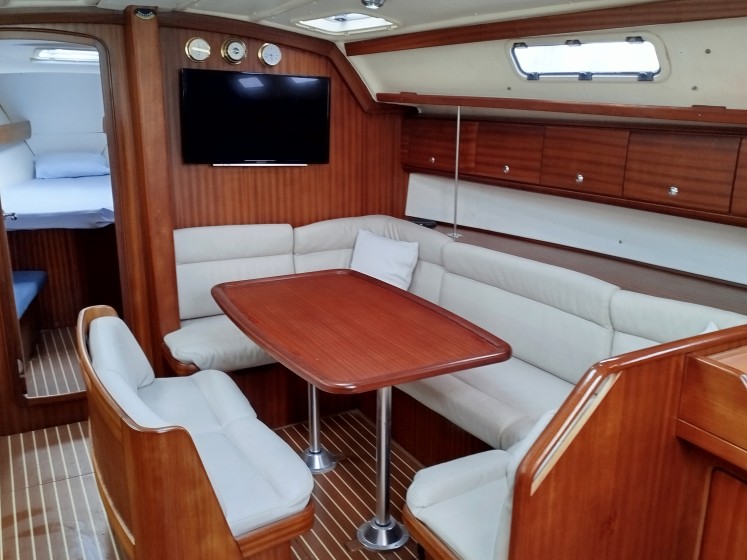 Bavaria 40 - Boatscribe.com