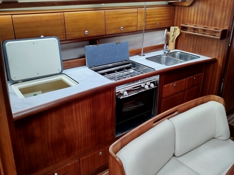 Bavaria 40 - Boatscribe.com