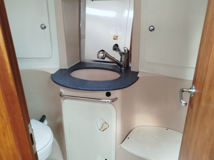 Bavaria 40 - Boatscribe.com