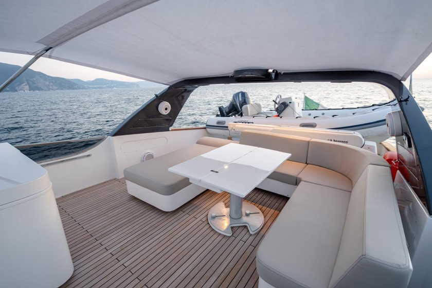 San Lorenzo 72 - Boatscribe.com