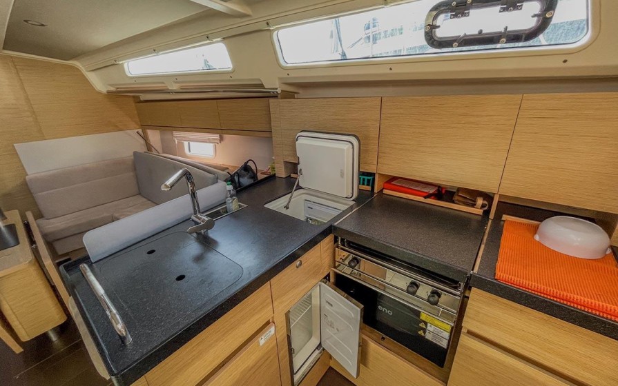 Hanse 388 - Boatscribe.com