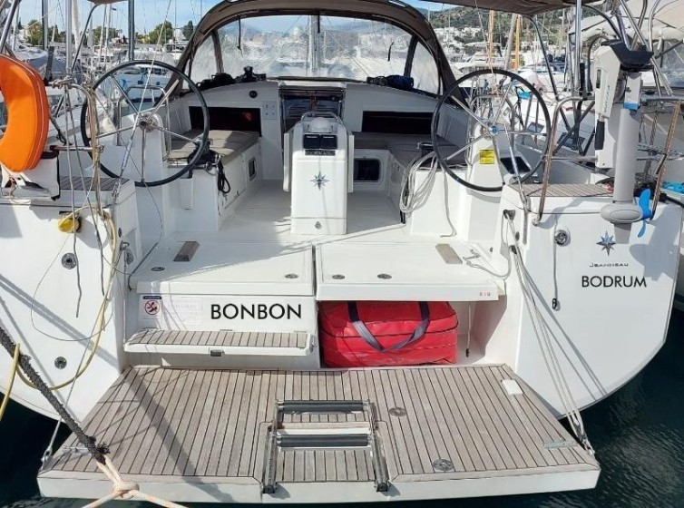Sun Odyssey 440 - Boatscribe.com