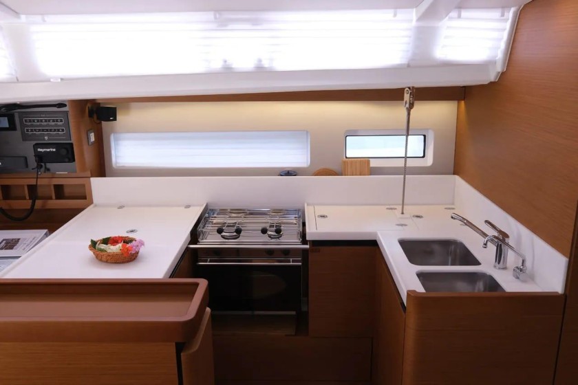 Sun Odyssey 440 - Boatscribe.com