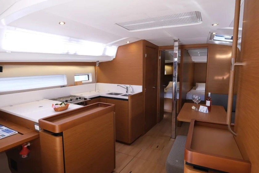 Sun Odyssey 440 - Boatscribe.com