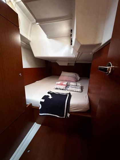 Oceanis 38.1 - Boatscribe.com